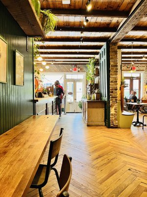 Harken Cafe by null