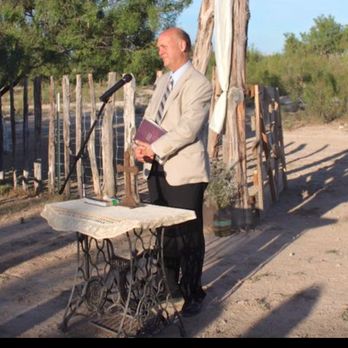 Fitzhugh Baptist Church - Dr. John C. Jenkins officiating a wedding. - Churches Near Me - Austin, Texas Fitzhugh Baptist Church - Dr. John C. Jenkins officiating a wedding. - Churches Near Me - Austin, Texas