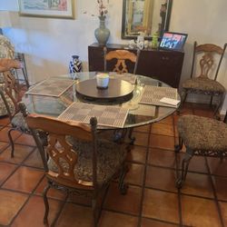 Snooty Fox Consignments - Dining room set
