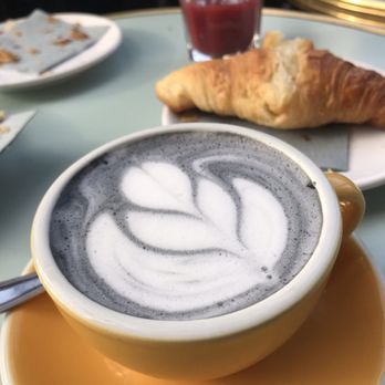 Republique of Coffee - Charcoal latte - milk, vanilla syrup, and charcoal. Sweet, and delicious! - Coffee & Tea Near Me - Paris, 75 Republique of Coffee - Charcoal latte - milk, vanilla syrup, and charcoal. Sweet, and delicious! - Coffee & Tea Near Me - Paris, 75