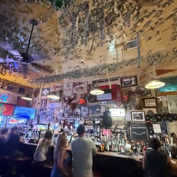 Al the Wop's - American Near Me - Walnut Grove, California