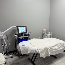 Facial room
