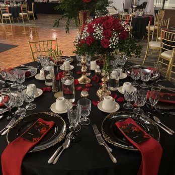 Pure Elegance by La - Red and black wedding - Wedding Planning Near Me Pure Elegance by La - Red and black wedding - Wedding Planning Near Me