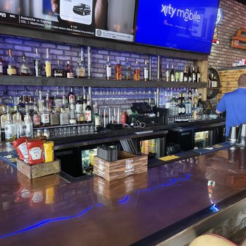 Hart's Garage - The bar area - New American Near Me - Hampshire, Illinois Hart's Garage - The bar area - New American Near Me - Hampshire, Illinois
