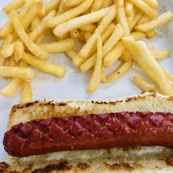 Rocket Cafe - Hot dog and fries