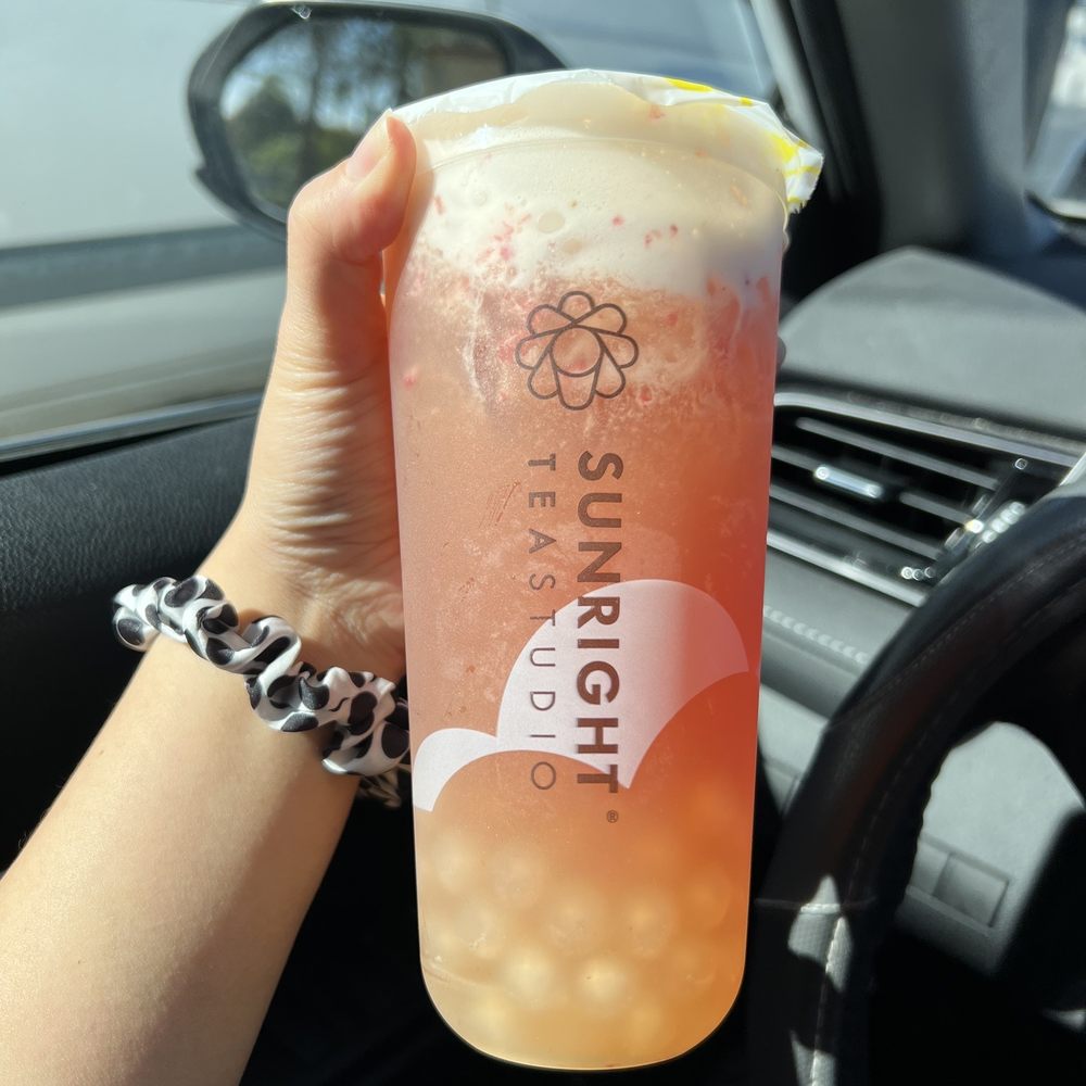 Sunright Tea Studio - Arcadia - Strawberry jasmine tea - Bubble Tea Near Me - Arcadia, California Sunright Tea Studio - Arcadia - Strawberry jasmine tea - Bubble Tea Near Me - Arcadia, California