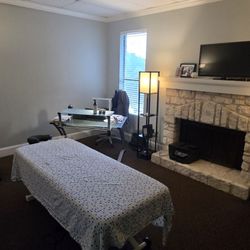 Axiom Physiotherapy - Relaxed comfortable space off Bee Caves Road near downtown.
