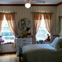 Villa of Kings & Queens of Delray Inc - Master Bedroom
