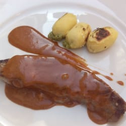 Puro Chup Chup - Presa ibérica con alioli caliente y gnochis al pesto