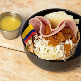 Los Parceros - Arepa Hawaiana - Food Trucks Near Me - Durham, North Carolina Los Parceros - Arepa Hawaiana - Food Trucks Near Me - Durham, North Carolina