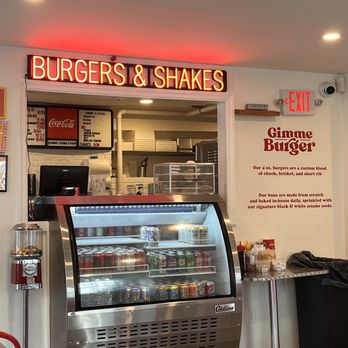Gimme Burger - Order counter - Burgers Near Me - Oyster Bay, New York Gimme Burger - Order counter - Burgers Near Me - Oyster Bay, New York