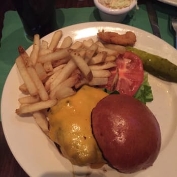 McMahon's Public House - Not bashful with their servings. Decent prices. Good service. - Sports Bars Near Me - Brooklyn, New York McMahon's Public House - Not bashful with their servings. Decent prices. Good service. - Sports Bars Near Me - Brooklyn, New York