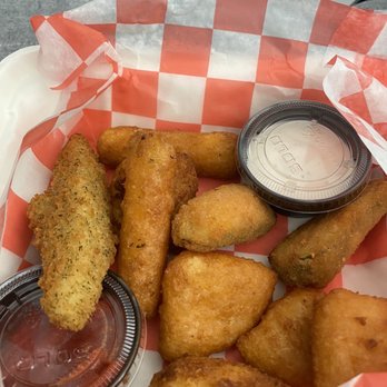 Mattingly's Tavern - Starter Sampler - Bars Near Me - Florida, New York Mattingly's Tavern - Starter Sampler - Bars Near Me - Florida, New York