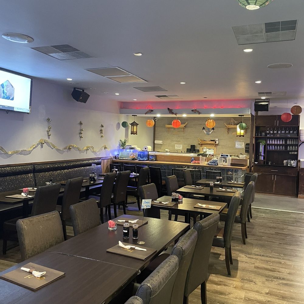 Chen's Asian Bistro - Chinese Near Me - Freehold, New Jersey Chen's Asian Bistro - Chinese Near Me - Freehold, New Jersey