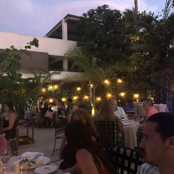 Bajo La Luna - Seating area. - Seafood Near Me - Cabo San Lucas, BCS