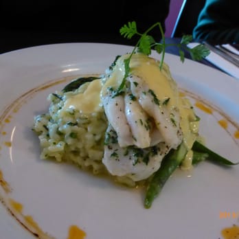Poppies Cafe & Restaurant - Fresh Sole with Bernaise sauce on herbed risotto - Cafes Near Me - Twizel, CAN