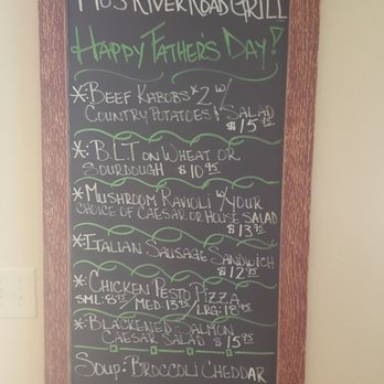 Mo's River Road Grill - Wine Bars Near Me - Salinas, California