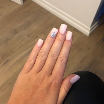Tulip Nails - Nail Salons Near Me - Thousand Oaks, California