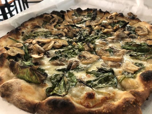 Frank Pepe Pizzeria Napoletana by null