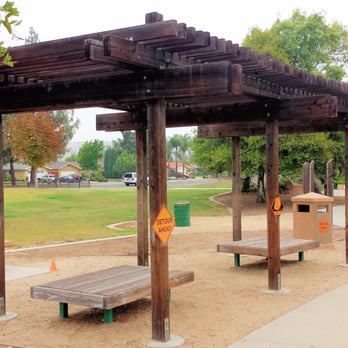 Parma Park - Trestle provides partial shade - Parks Near Me - San Jose, California