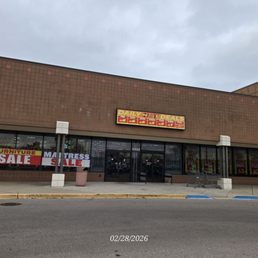Exterior photo of Daily Hot Deals - Aurora, Illinois Exterior photo of Daily Hot Deals - Aurora, Illinois
