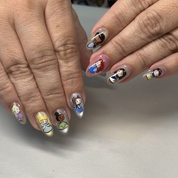 Mia Nails Diary - Disney nails - Nail Salons Near Me - Longview, Texas