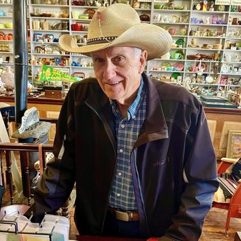 Scipio Co-op - Checking out hats - Antiques Near Me - Scipio, Utah