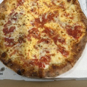 La Pizzeria Metro - Pizza Near Me - Wilmington, Delaware