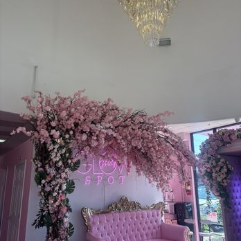 Pretty Glow Spot - Spa - Massage Near Me - Huntington Park, California Pretty Glow Spot - Spa - Massage Near Me - Huntington Park, California