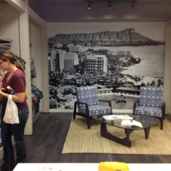 Reyn Spooner - Men's Clothing Near Me - Honolulu, Hawaii Reyn Spooner - Men's Clothing Near Me - Honolulu, Hawaii