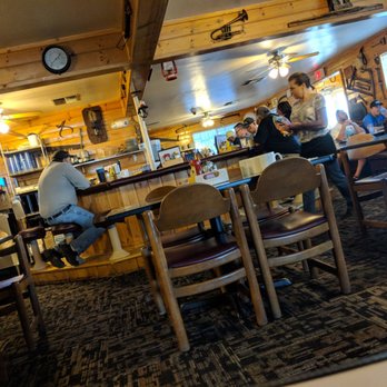 Cope's Knotty Pine Cafe - Otherwise of room, cozy feel.  I like it - Breakfast & Brunch Near Me - Bakersfield, California