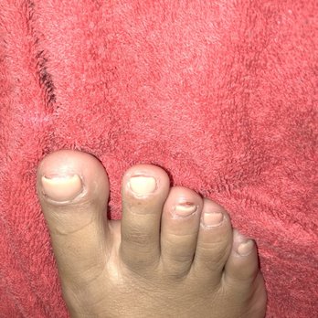 Deluxe Nails & Spa - Nail Salons Near Me - Lowell, Massachusetts