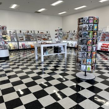 See's Candies - Candy Stores Near Me - Oxnard, California