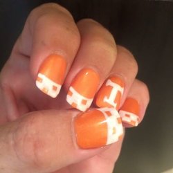 Q Nails