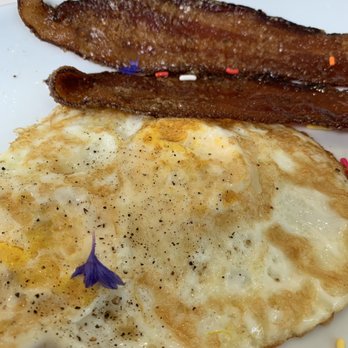 Bites & Bashes Cafe - Eggs and bacon - Cafes Near Me - Lomita, California