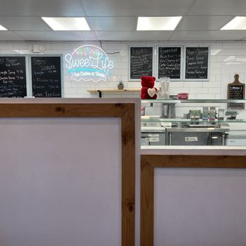 Sweet Life - Front counter and menu - Juice Bars & Smoothies Near Me - Chula Vista, California Sweet Life - Front counter and menu - Juice Bars & Smoothies Near Me - Chula Vista, California
