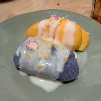 Thai Social - Mango sticky rice - Thai Near Me - New York, New York Thai Social - Mango sticky rice - Thai Near Me - New York, New York