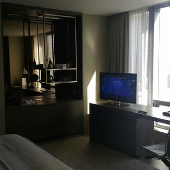 Four Seasons Toronto - Hotels Near Me - Toronto, Ontario Four Seasons Toronto - Hotels Near Me - Toronto, Ontario