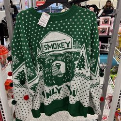 dd's DISCOUNTS - Nice ugly sweater for Christmas