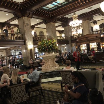 The Peabody Memphis - Lounge - Hotels Near Me - Memphis, Tennessee