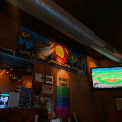 Q Bar
