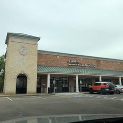 Sienna Market & Deli - Sienna Market & Deli / Exxon Gas Station