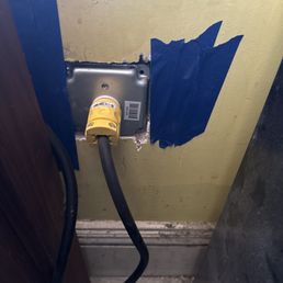 The power cord w/ wall installation The power cord w/ wall installation