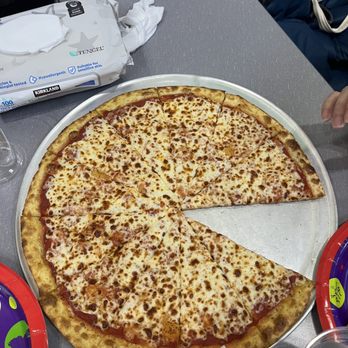 Chuck E. Cheese - Pizza - Pizza Near Me - Streamwood, Illinois