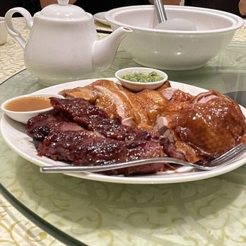 Cantonese BBQ Restaurant - Roast Pork, roast duck and soy sauce chicken - Barbeque Near Me - Richmond, British Columbia