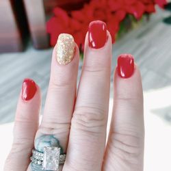 Majestic Nails and Spa - Dip mani with glitter nail
