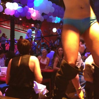 Coco Bongo - Dance Clubs Near Me - Cancún, ROO