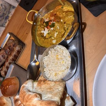 Da Gama - Goan Fisherman's Curry (GF) Naan (V) - Indian Near Me - Houston, Texas