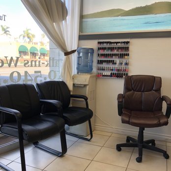 Redondo Nails & Spa - Walk ins welcome. Front seating area - Nail Salons Near Me - Redondo Beach, California Redondo Nails & Spa - Walk ins welcome. Front seating area - Nail Salons Near Me - Redondo Beach, California