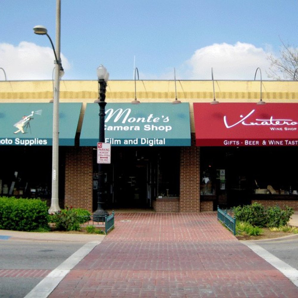 Monte's Monte's